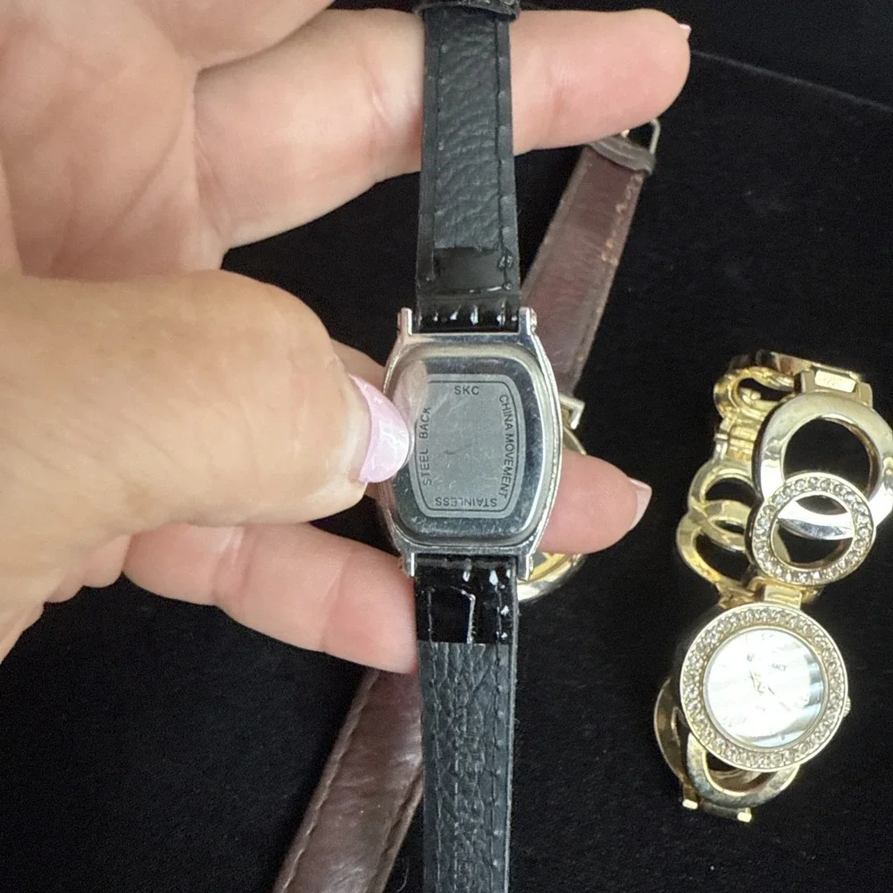 Ellen Tracy black crocodile
