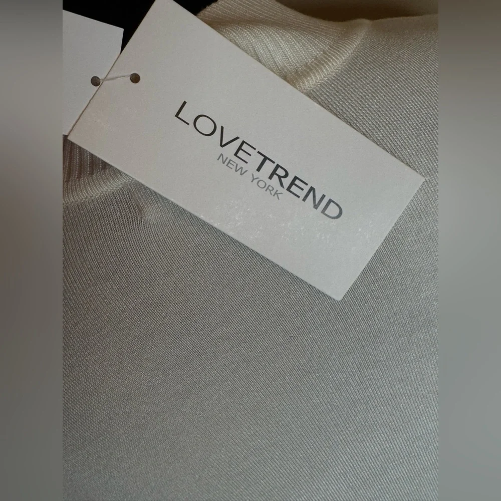 LOVE TREND NEW YORK stylish sweater
