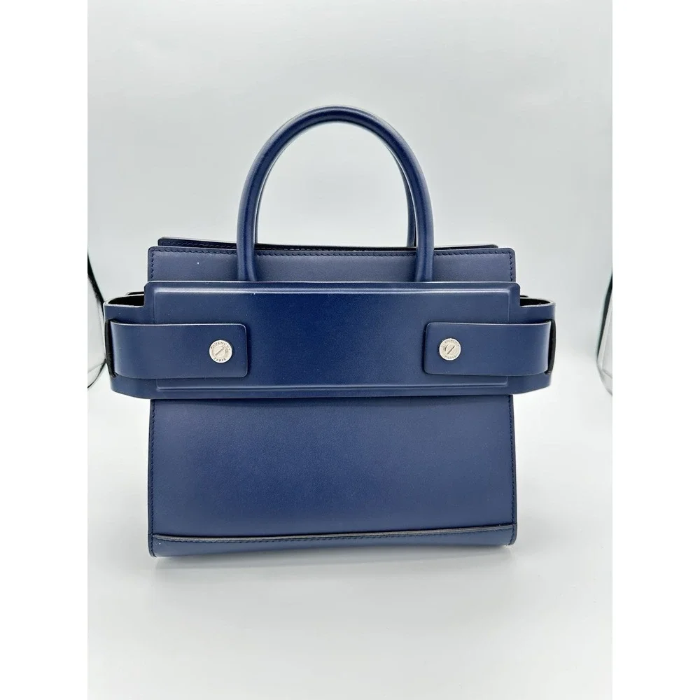 Givenchy nano horizon