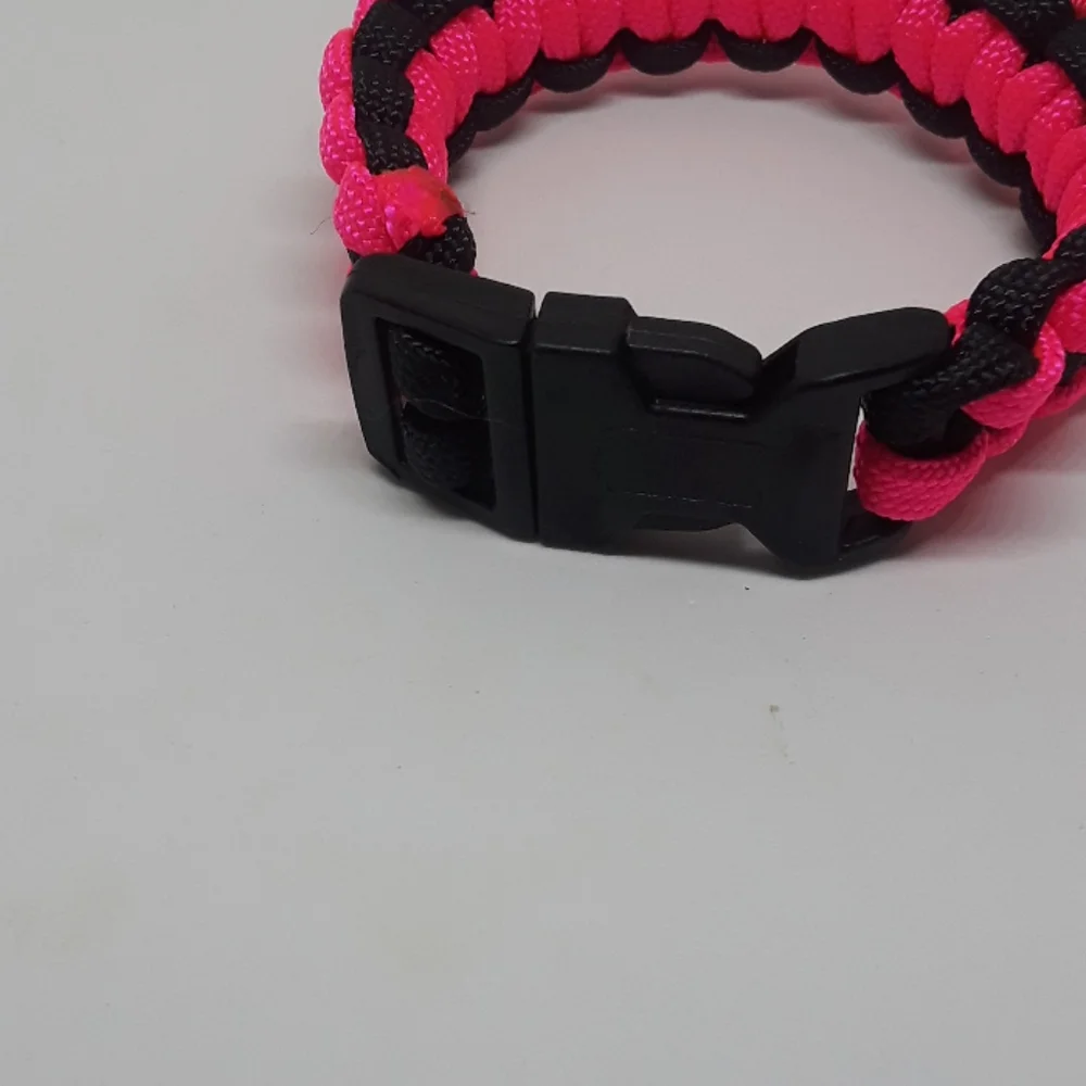 Handmade paracord bracelet