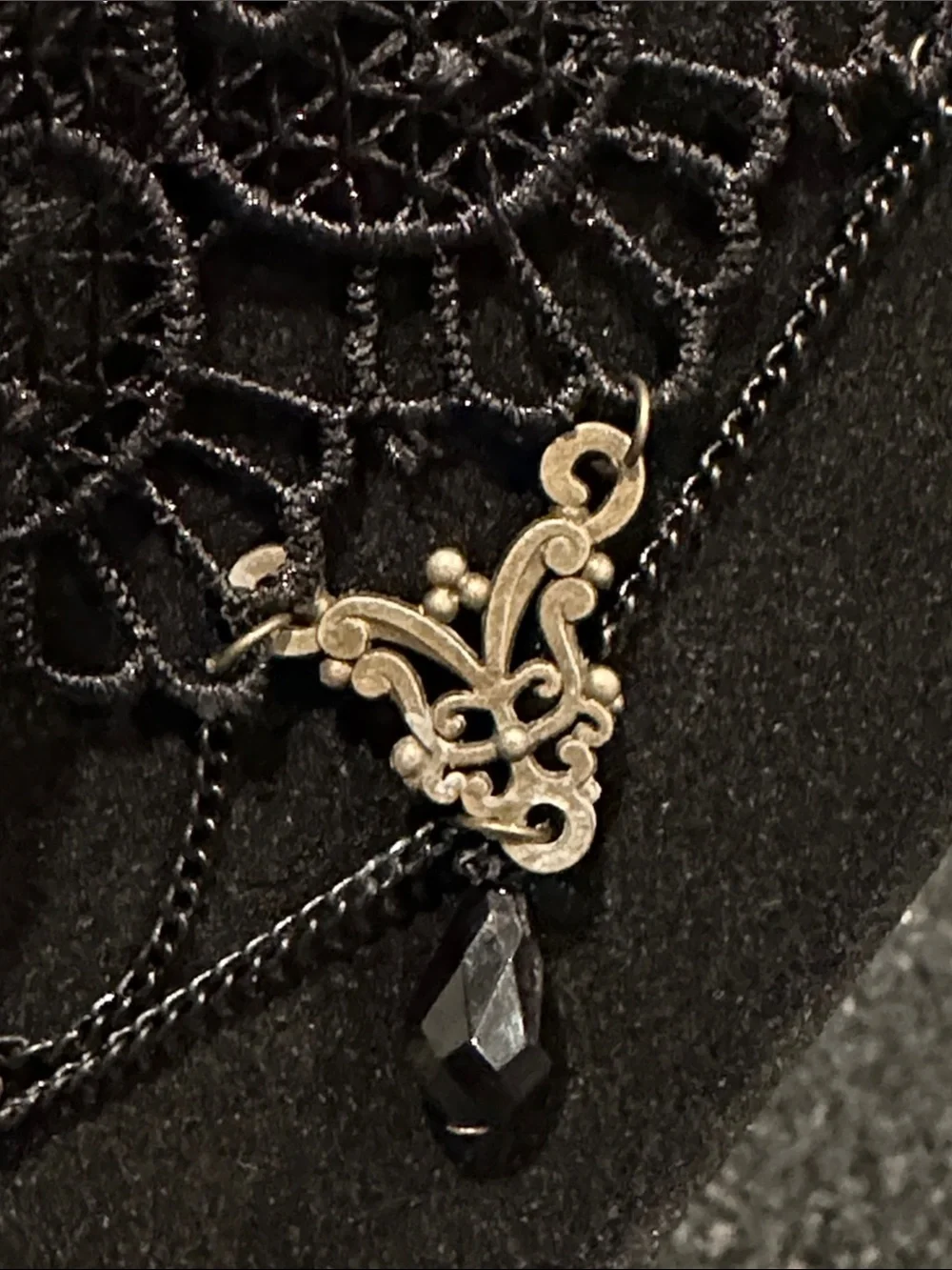 N/A elegant black