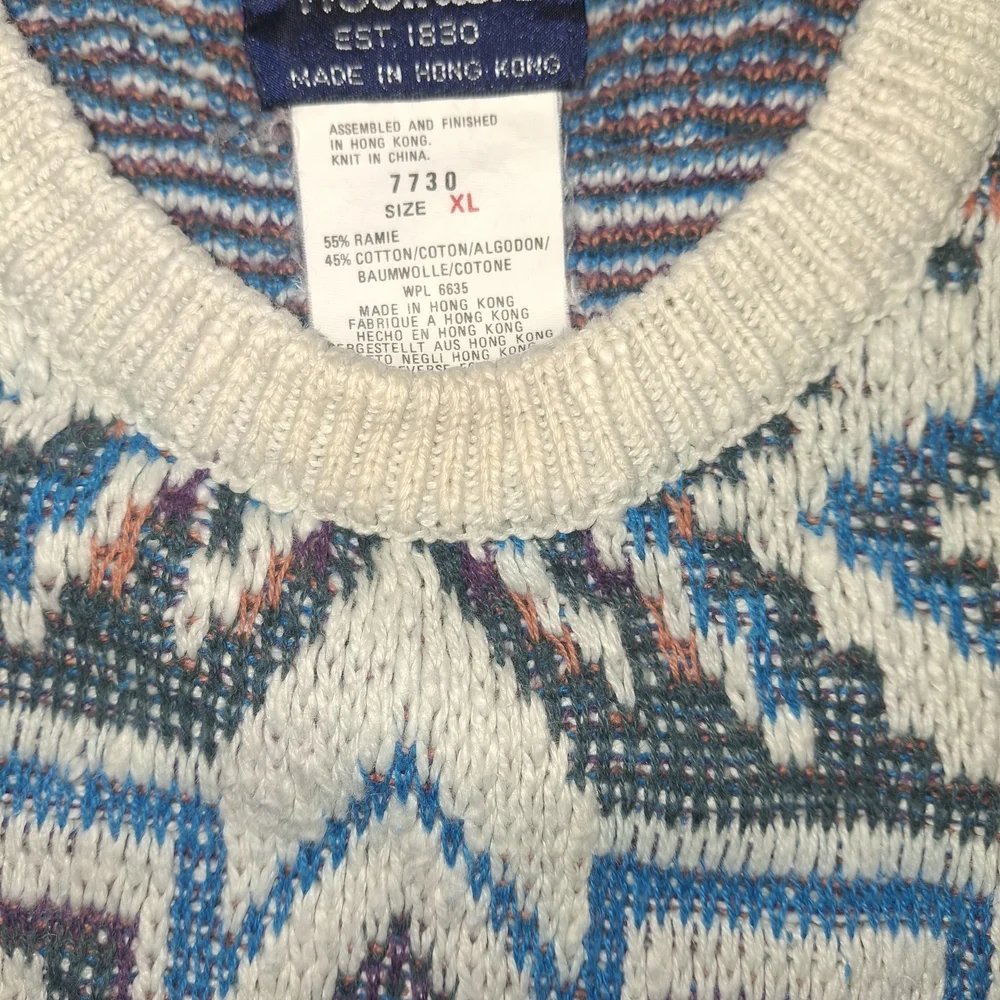 Vintage Woolrich Cream Crewneck Sweater with Teal, Navy & Brown Aztec Pattern