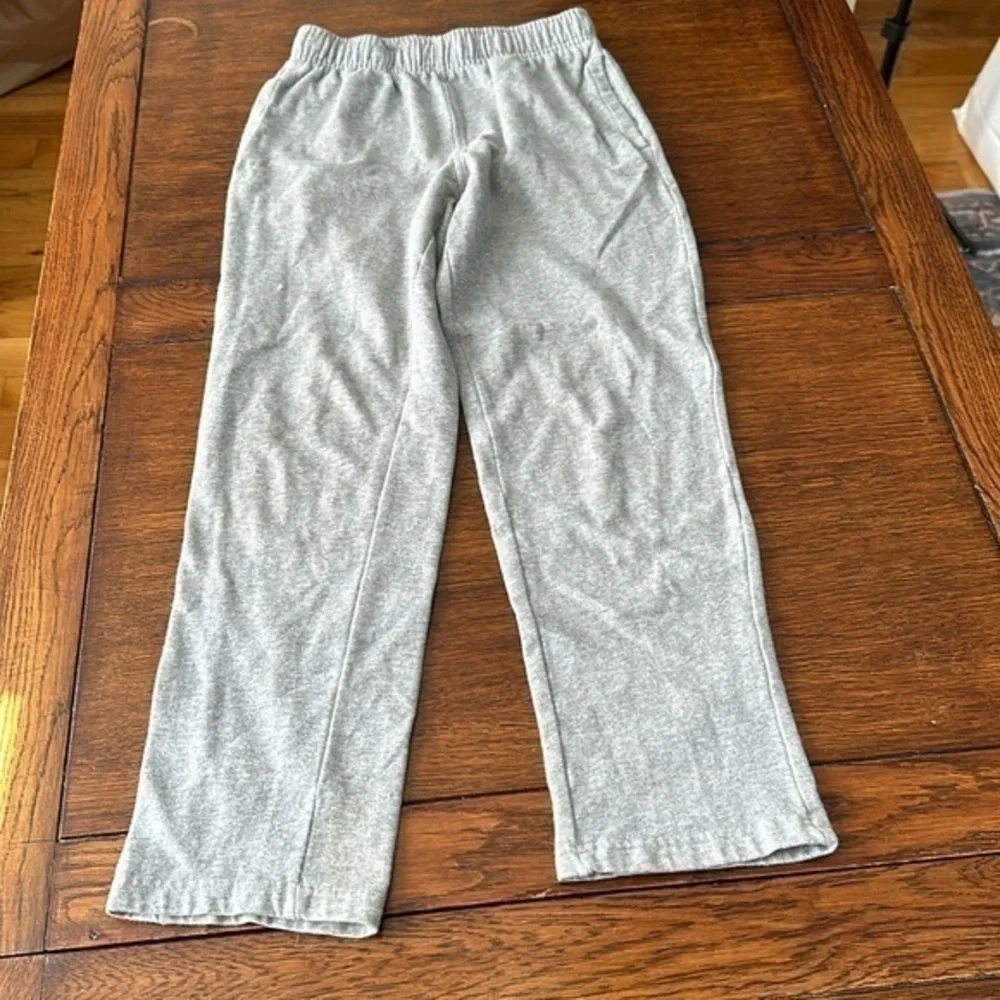 Girls Reebok gray sweatpants size M