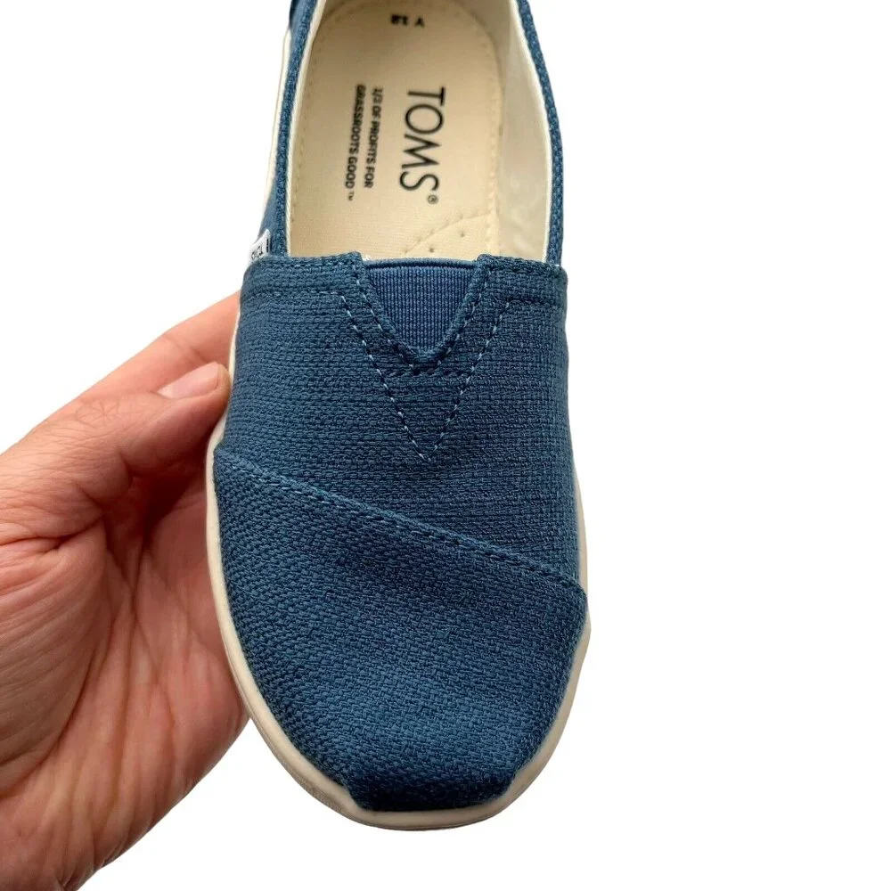 Toms little girl