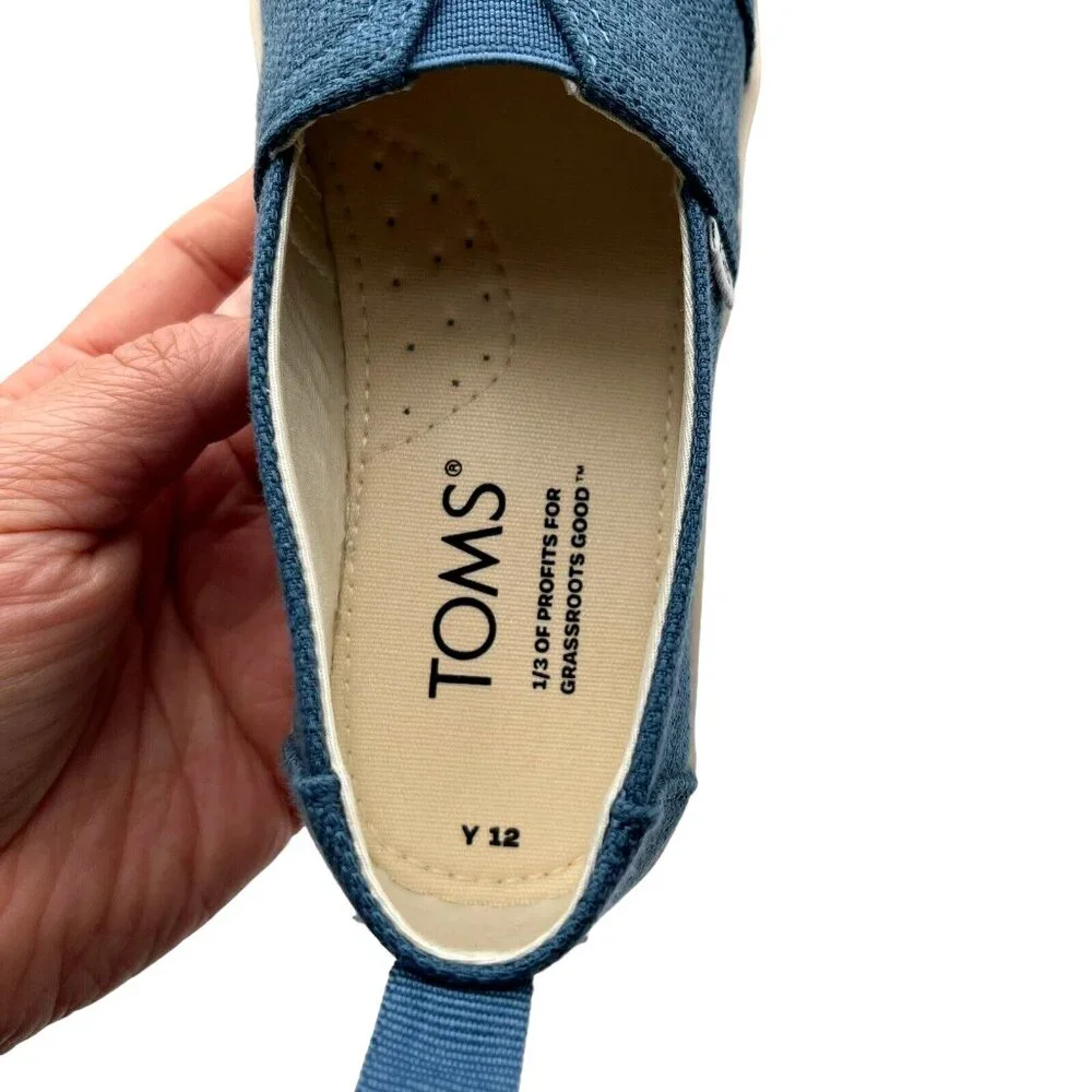 Toms little girl