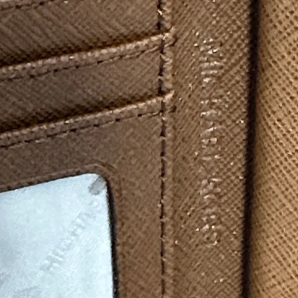 Michael Kors wallet gold michael