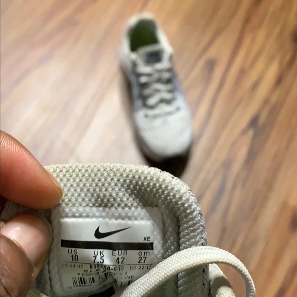 Nike women athletic