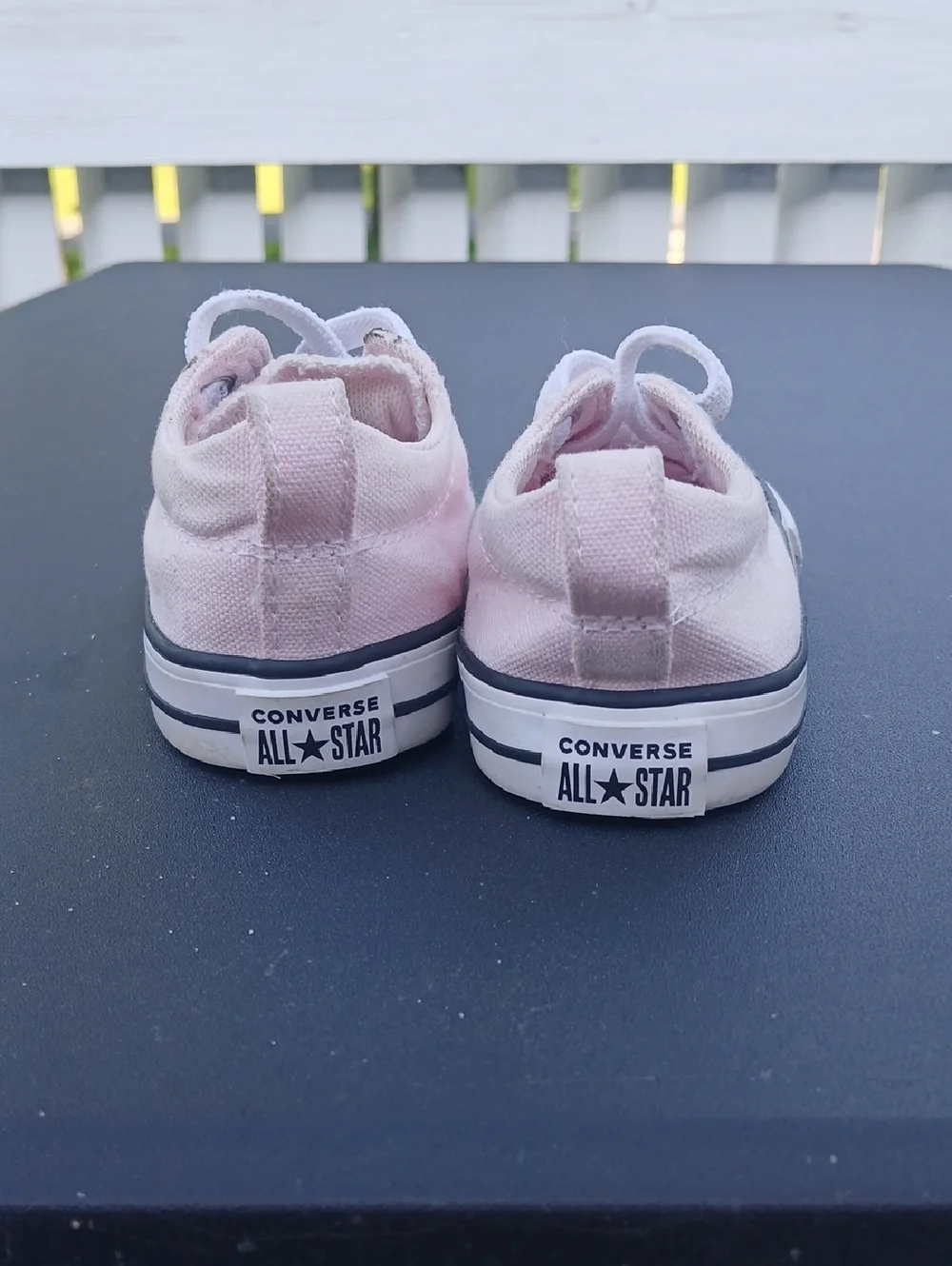 Converse stripe well noticeable