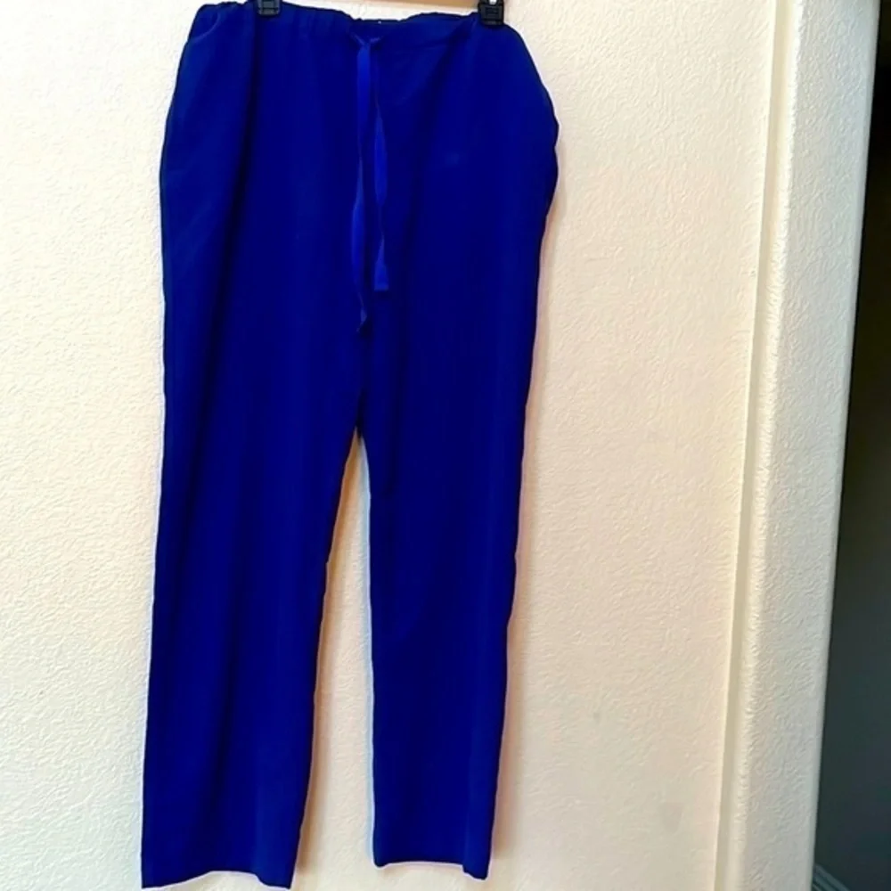 Figs technical collection sz medium M pants