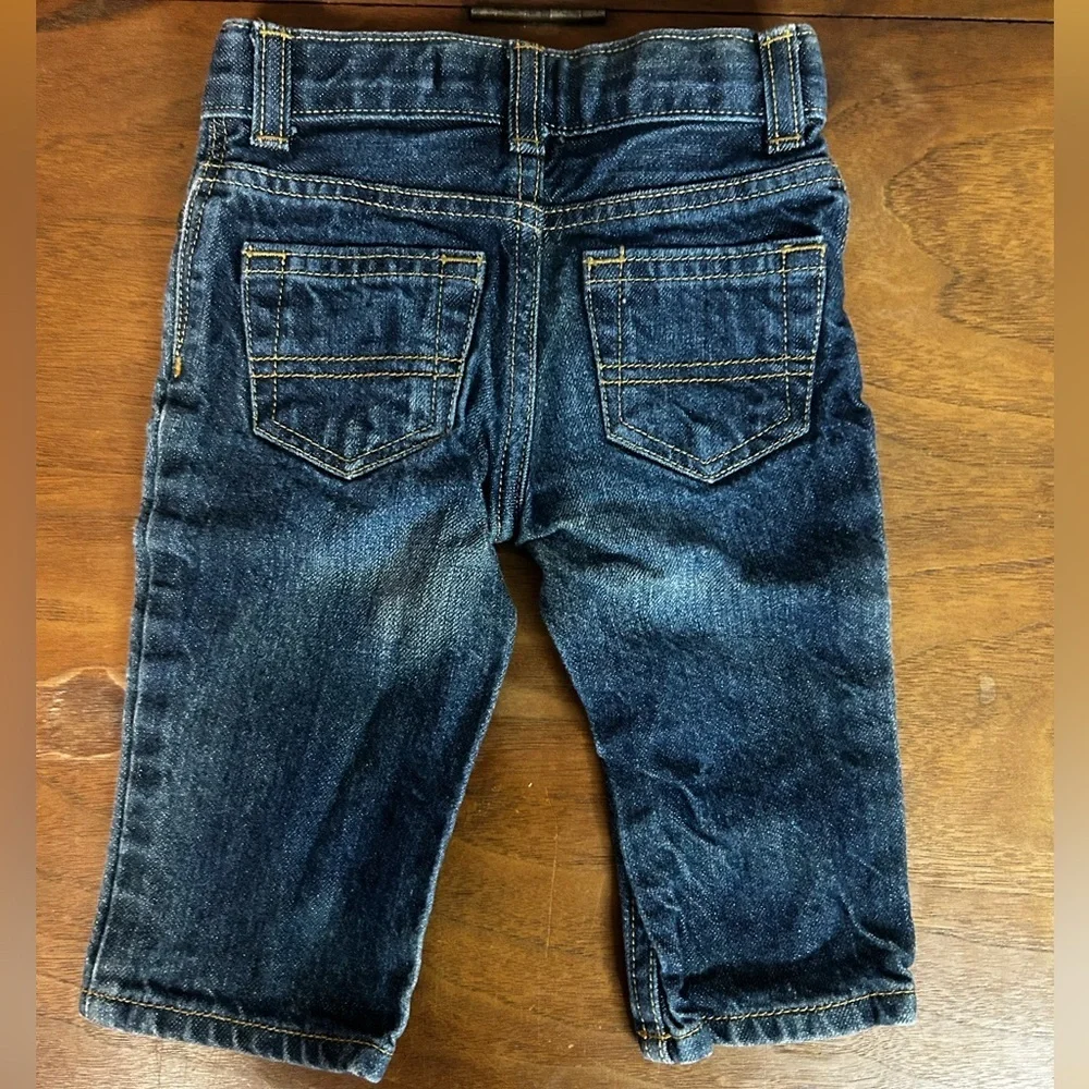 OshKosh Bgosh stylish dark