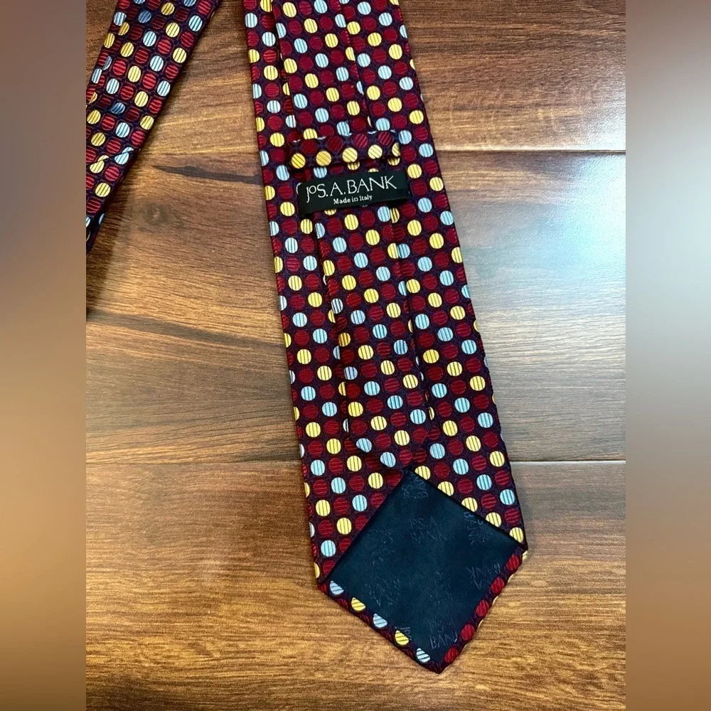 Jos. A. Bank stylish tie