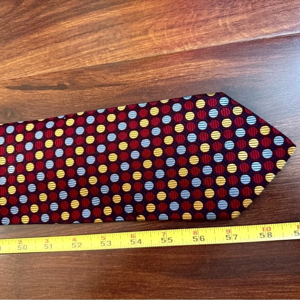 Jos. A. Bank stylish tie