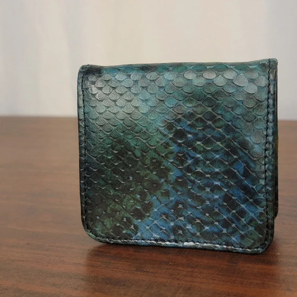 BCBG Max Azria Coin Pouch Blue Green‎ Snakeskin Print Coin Purse VTG