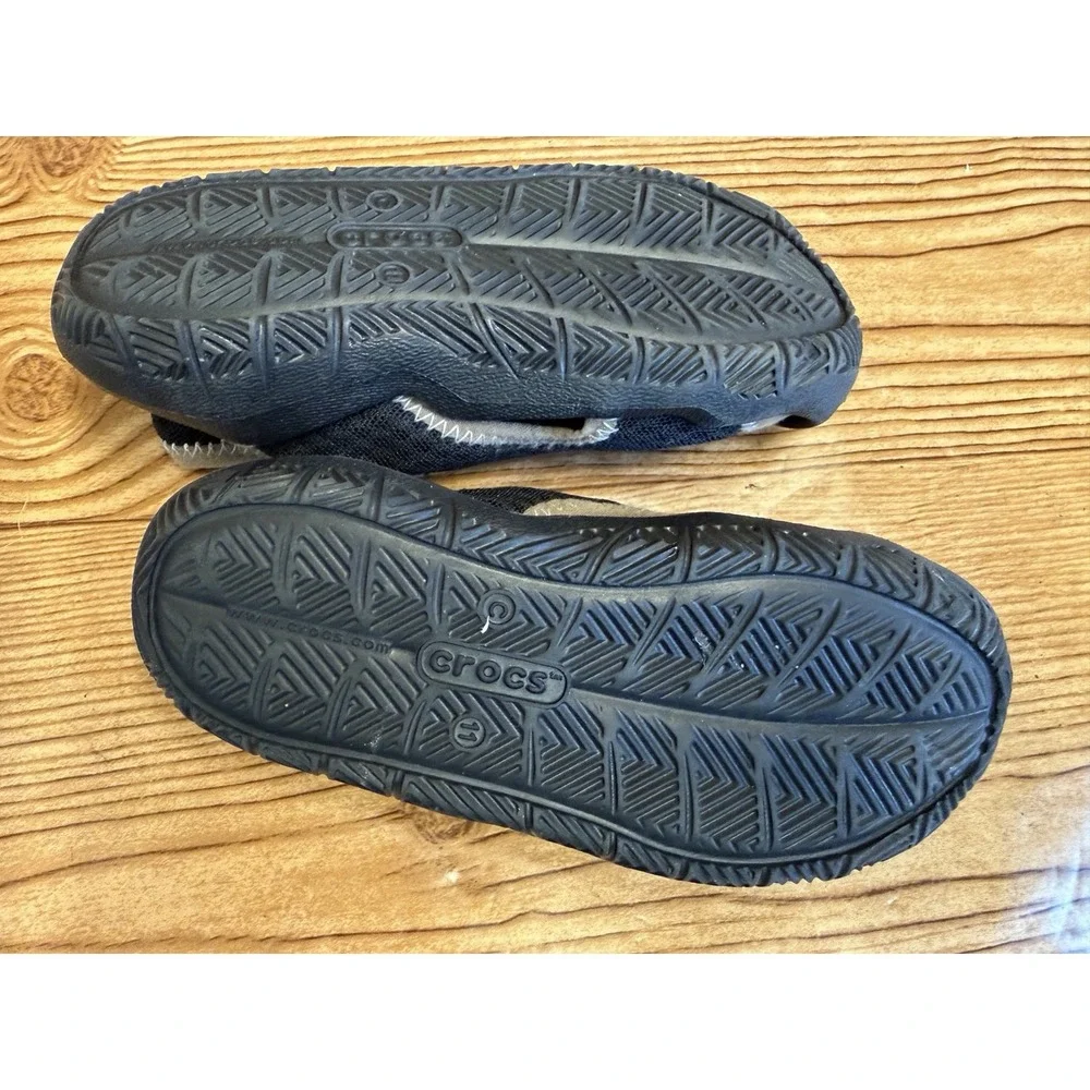 CROCS very good