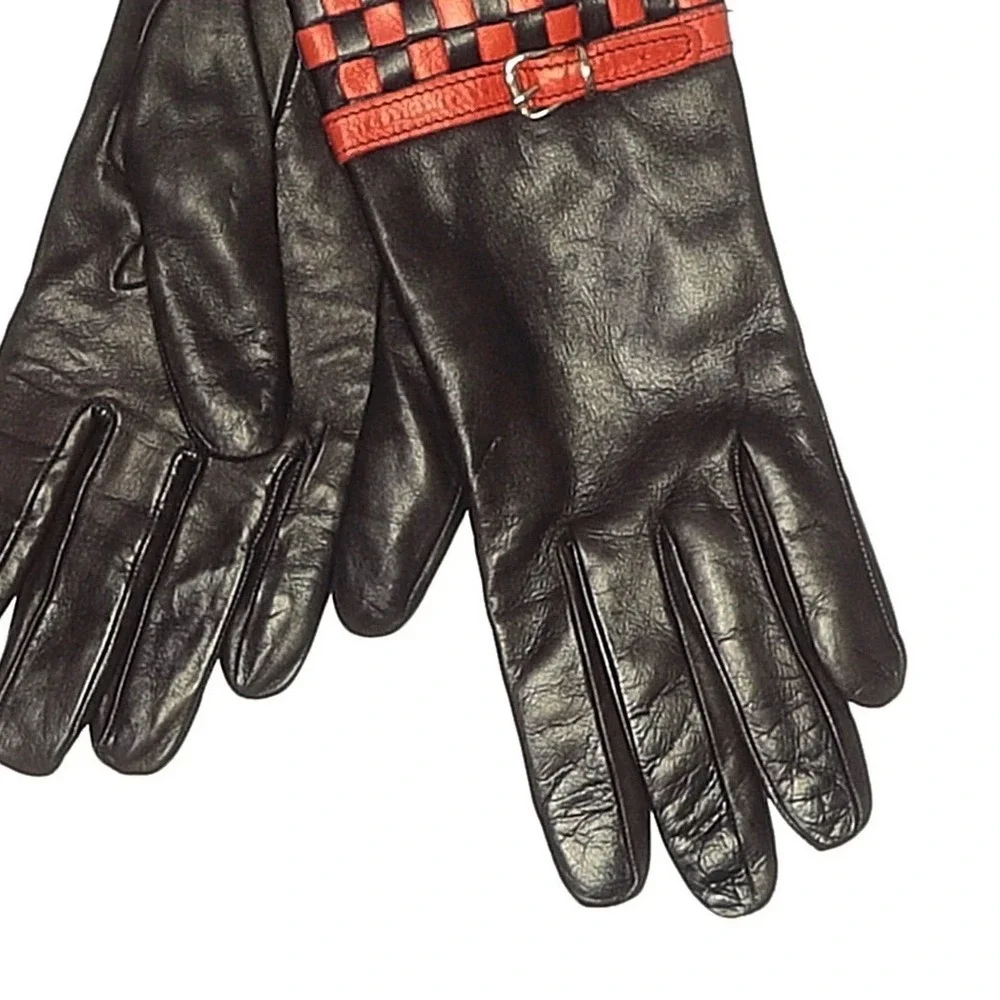 solo ensures detail cuffs