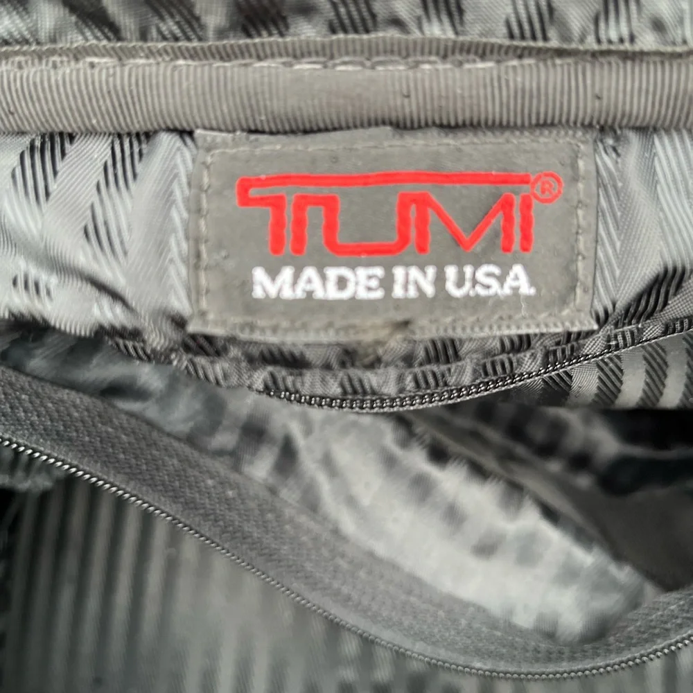 Tumi excellent duffel
