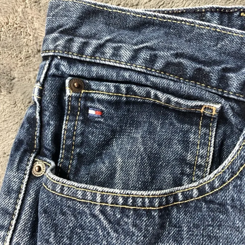 Tommy Hilfiger these tommy