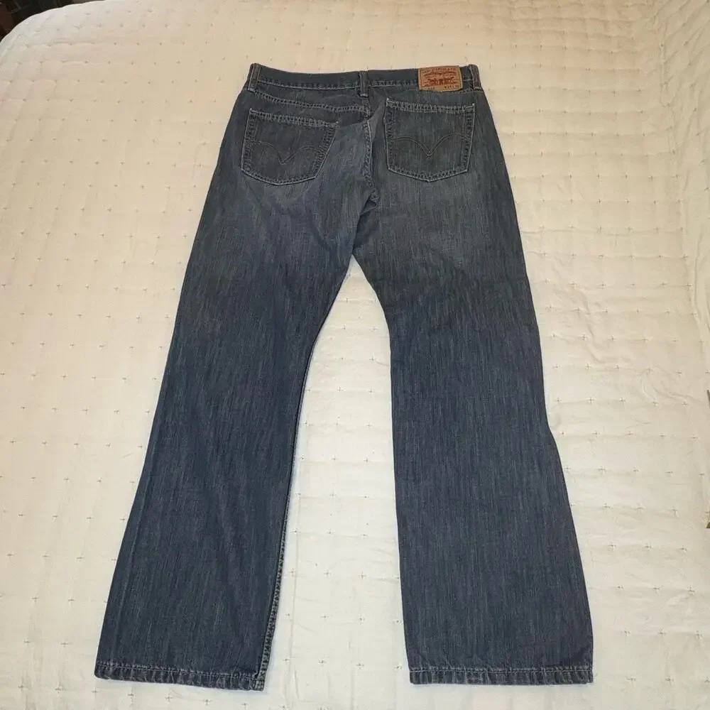 Levis classic pair
