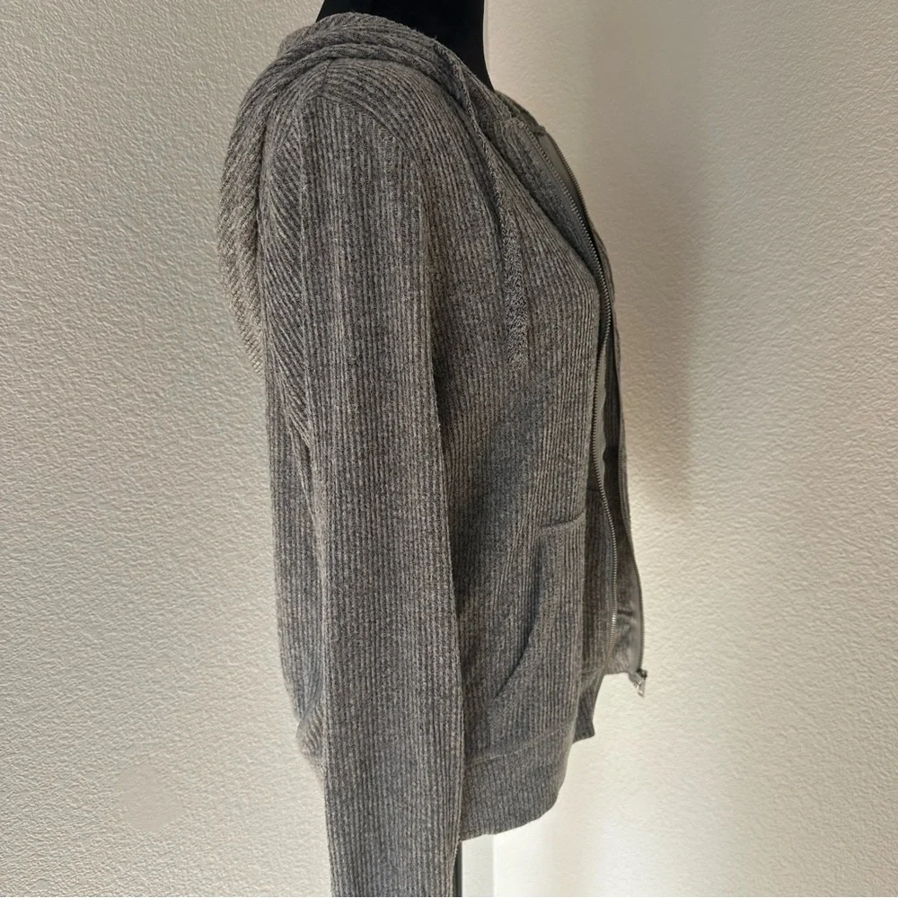 Ocean‎ Drive Gray Ribbed Zip-Up Sweater Small