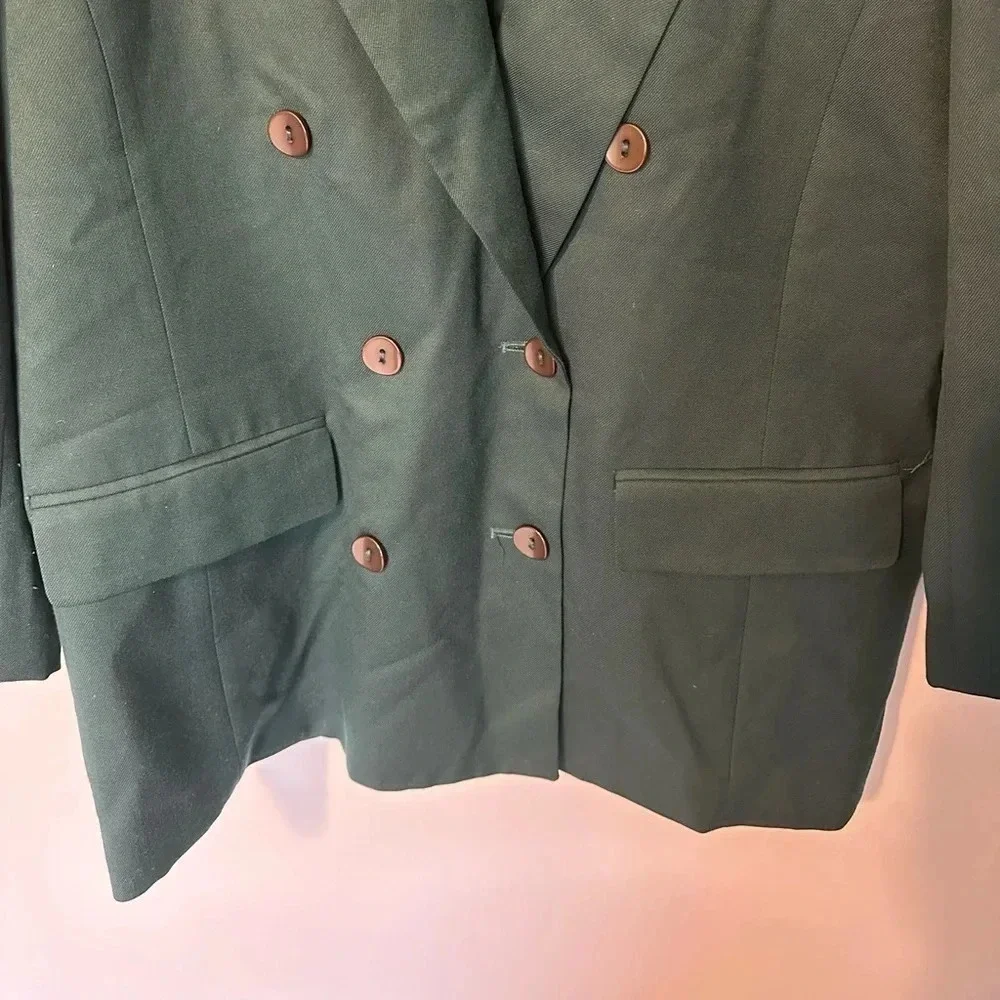 Pendleton buttons made laying