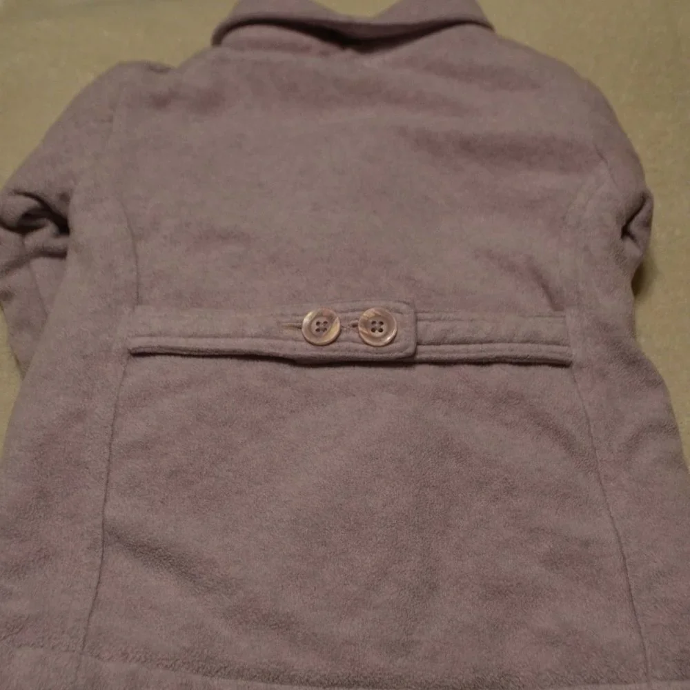 GAP lilac colored