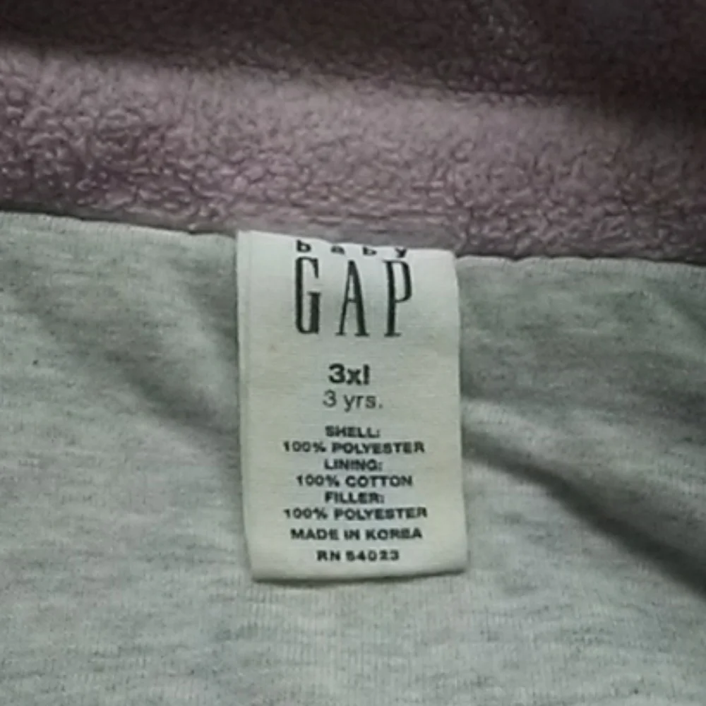 GAP lilac colored