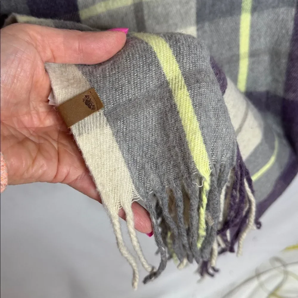 Roots plaid wool