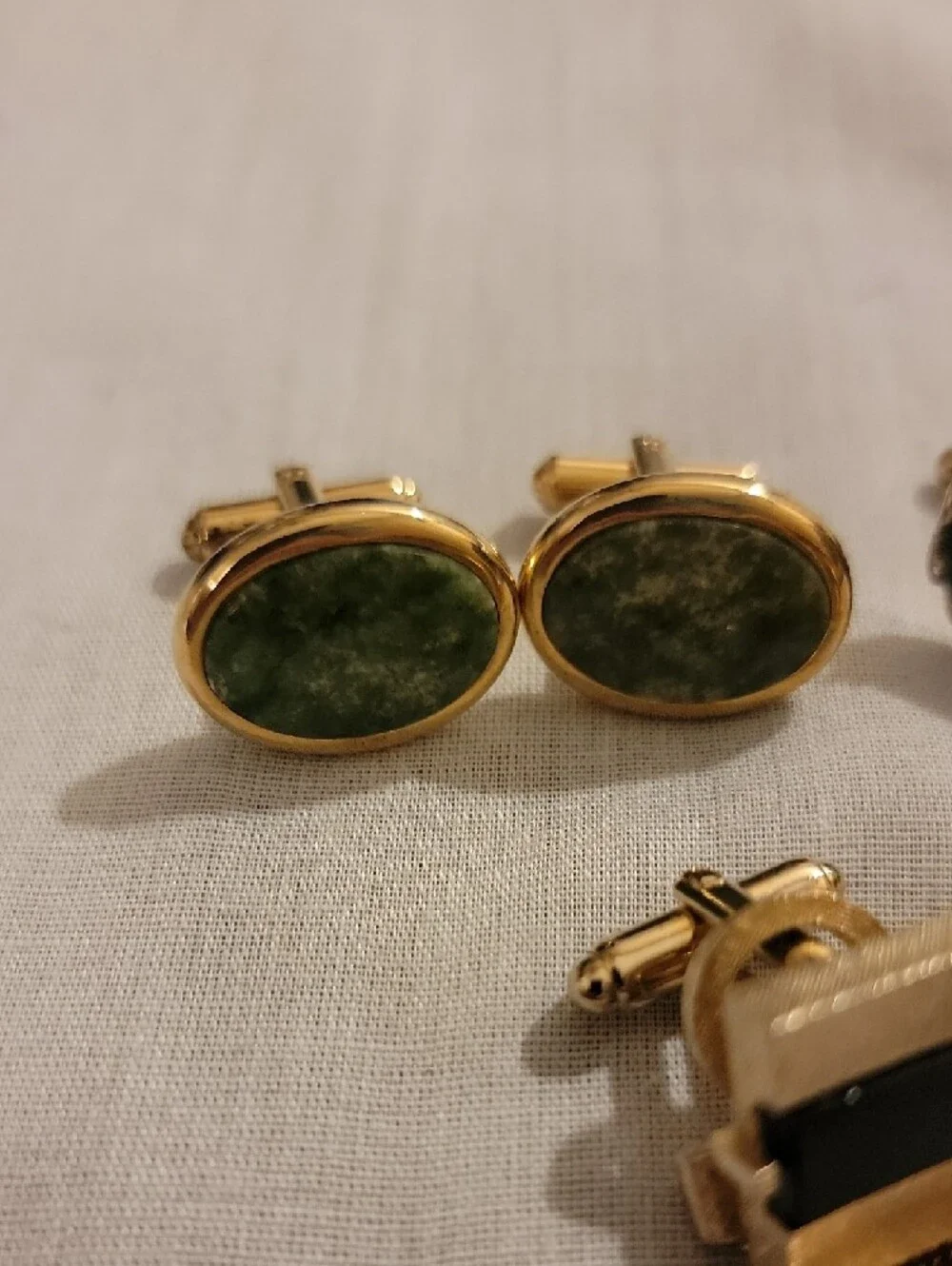 Vintage Men's Gold-Tone Green Marble, Oval Gemstone & Black Inlay Cufflinks