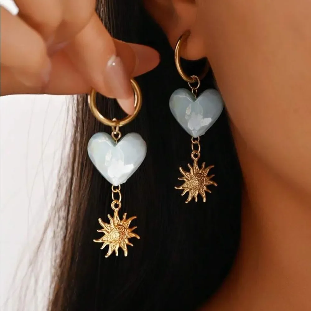 Heart Sun Dangle Earrings Q935