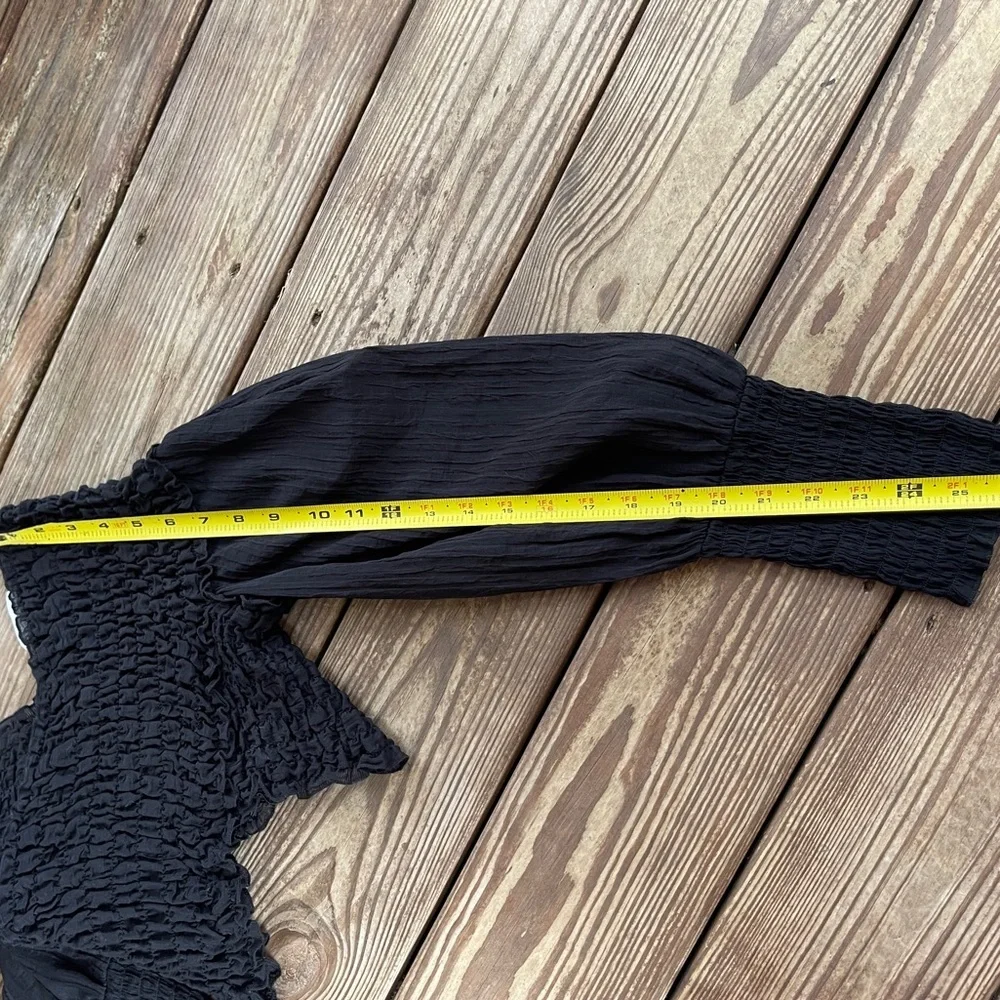 Zara fabric detailing
