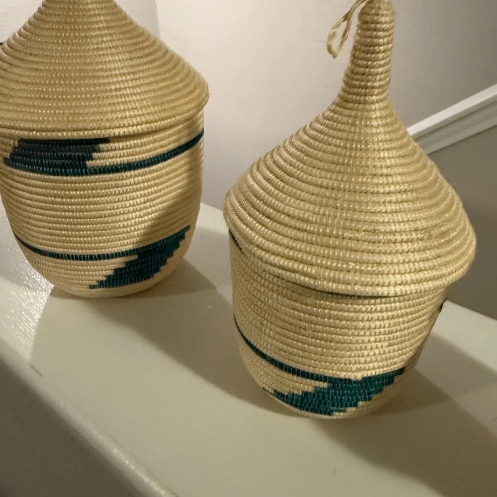 Rare Rwandan Handmade Nesting Baskets with Lids 2.5”-9.5” set of 5