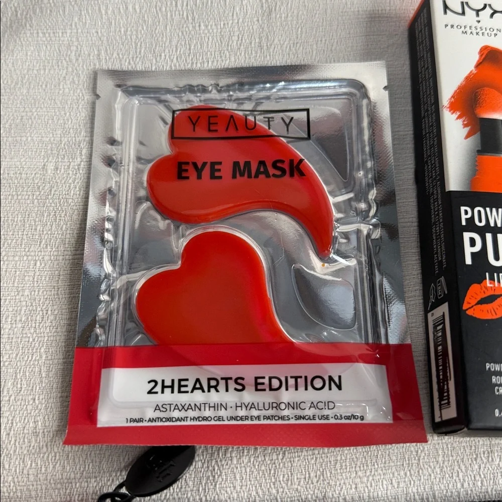 ipsy red pouch