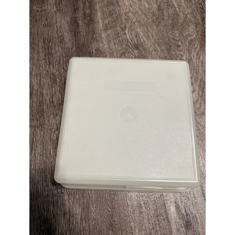 Tupperware vintage square