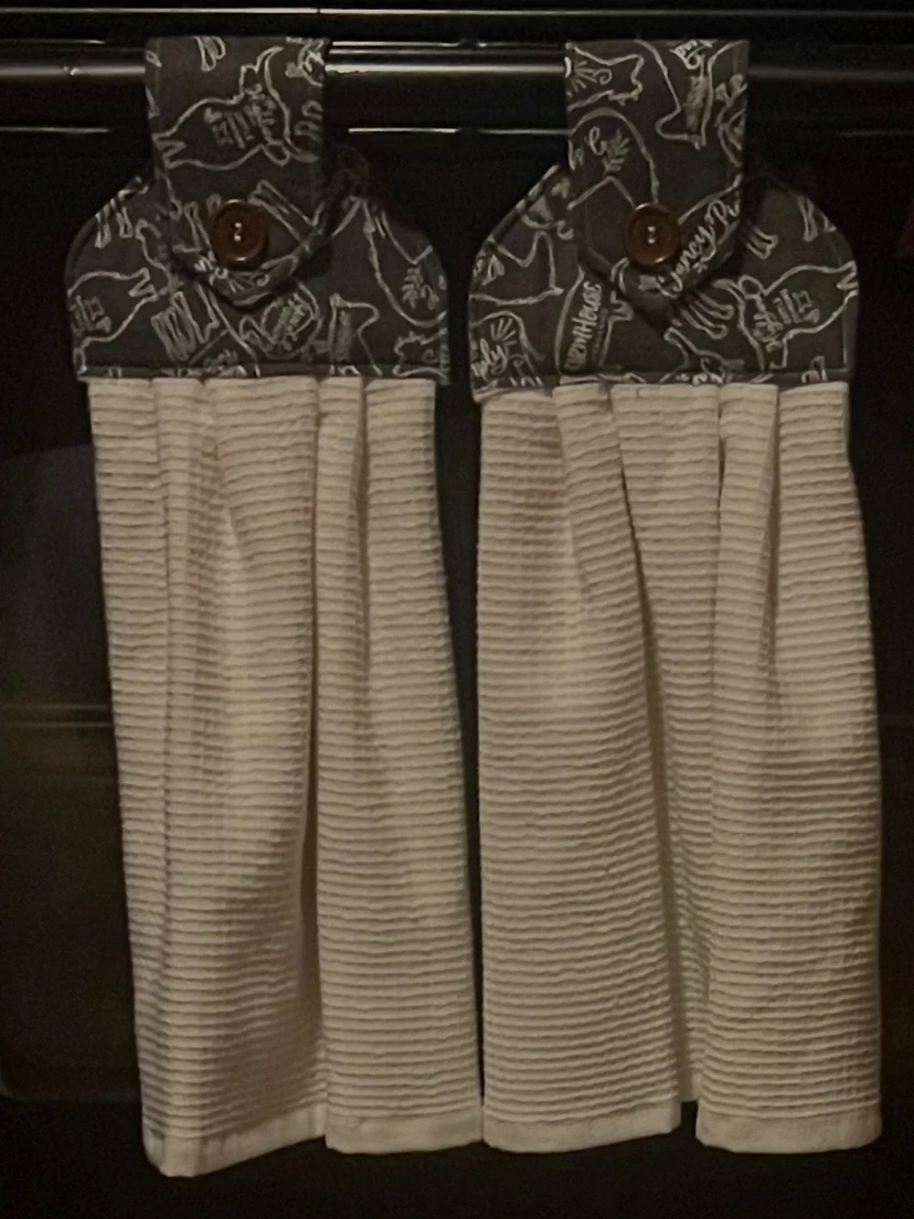 Set of Two Hanging Kitchen Towels