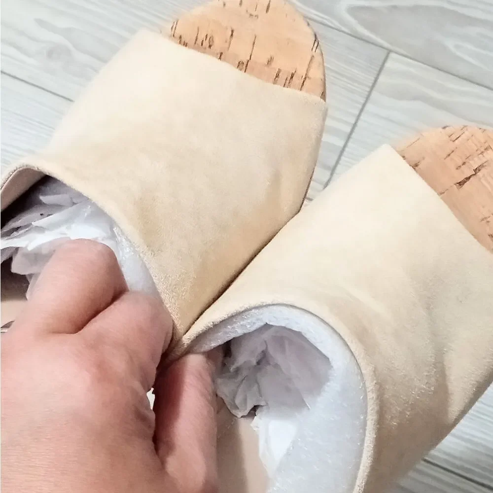 Charles David chunky care slide