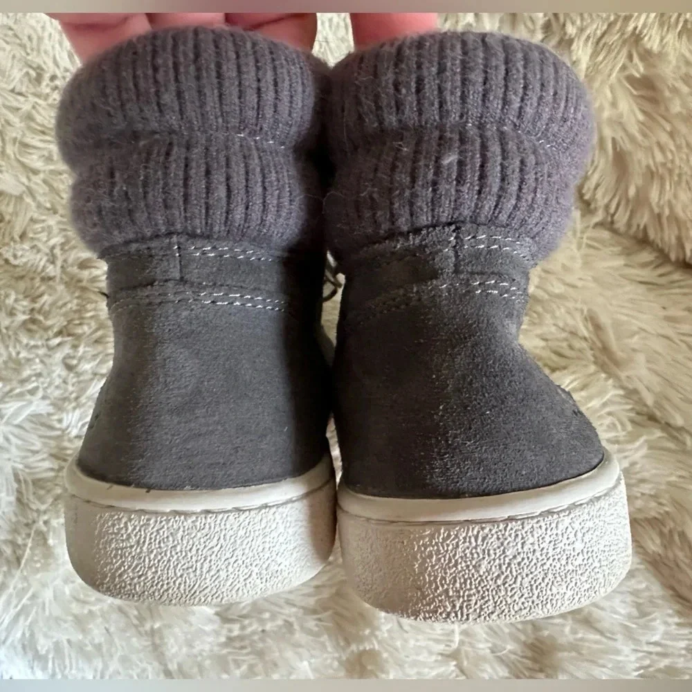 UGG Girls Ladies 5.5 36.5 EU Gray SUEDE OLIVE Hi Top Zip Sneaker CLEAN Fall NICE