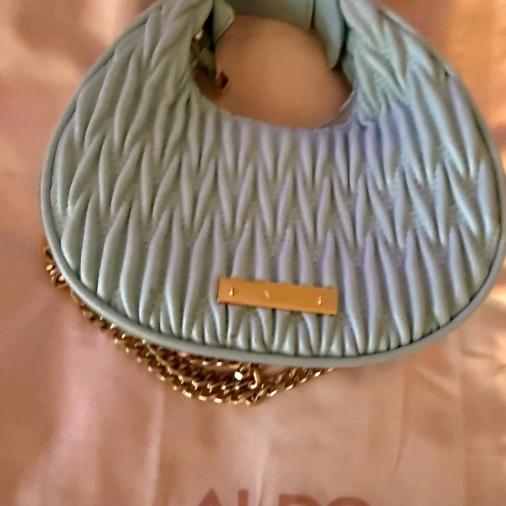 Aldo stylish shoulder