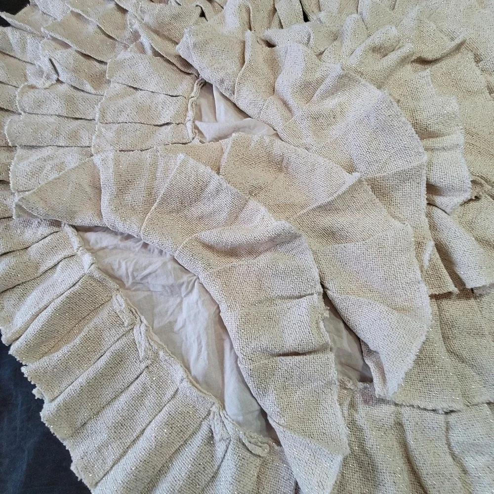 VHC‎ Christmas Tree Skirt Cream Silver Ruffled Burlap Metallic Tiered