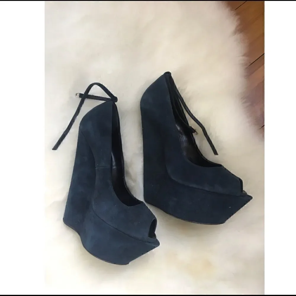 [guiseppi zanotti]  monster heel peep toe wedges