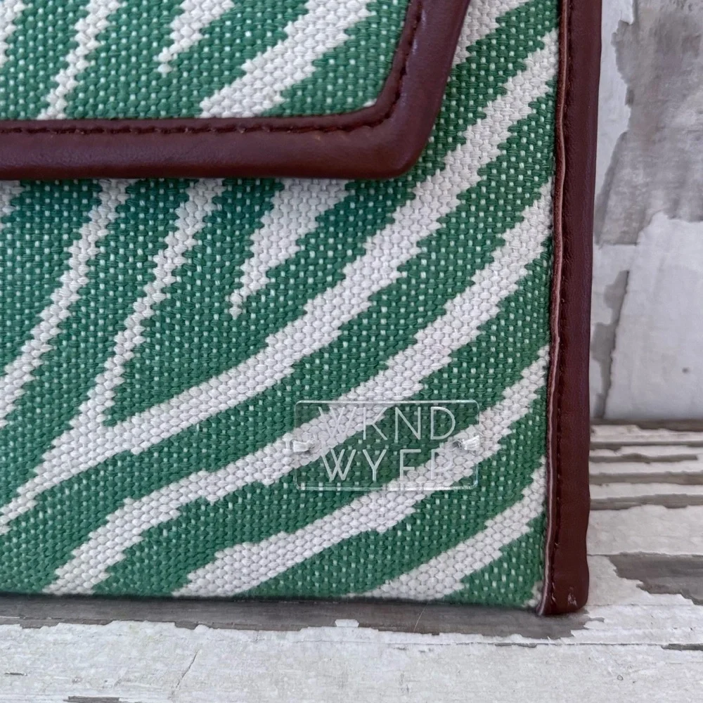 wknd wyfr green zebra
