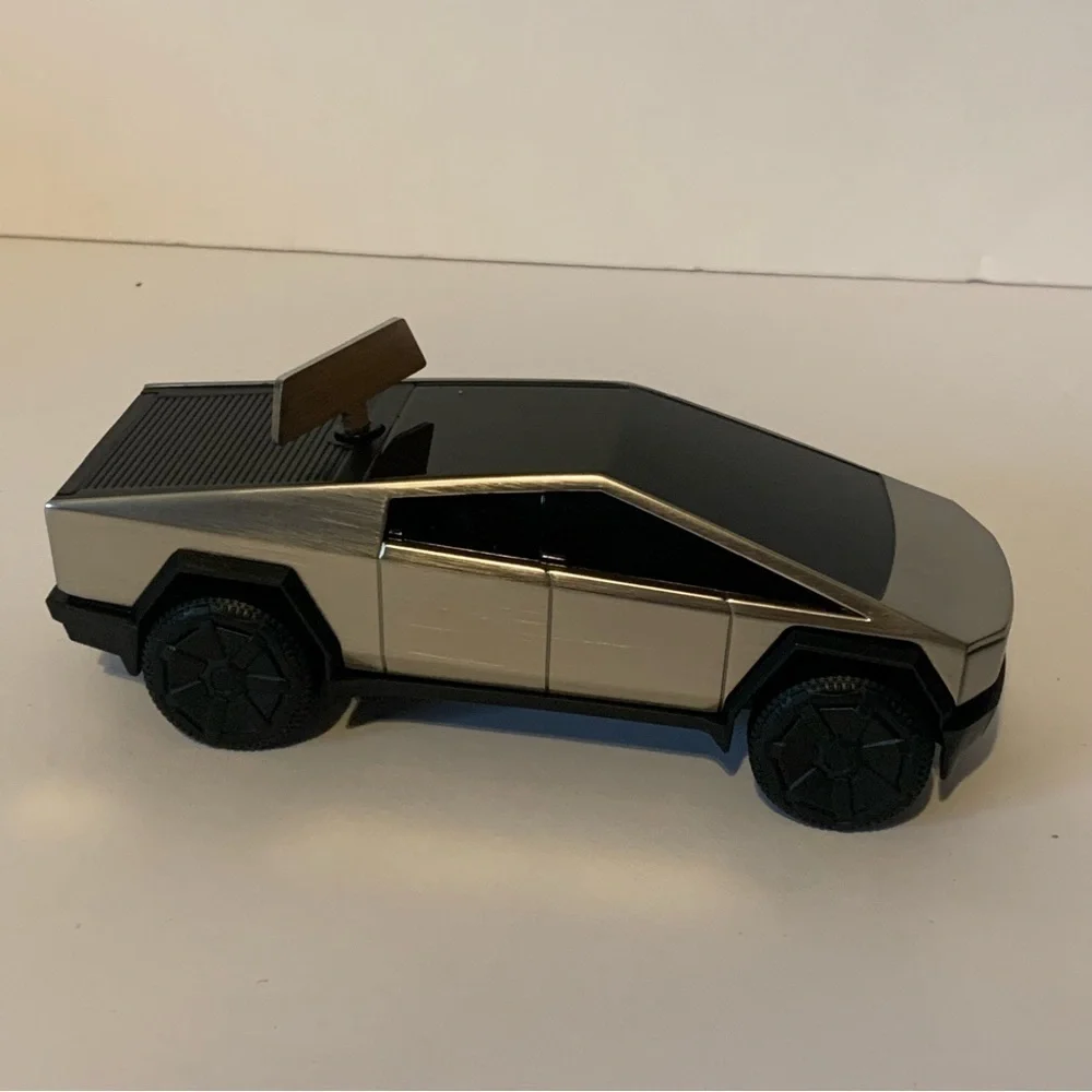 Tesla new box