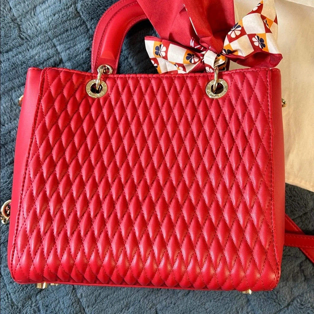 Anne Klein anne klein
