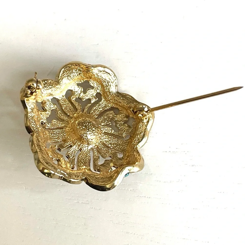 Vintage Gold Tone Floral Brooch Pearl Center Rhinestone Green Blue Flower Pin
