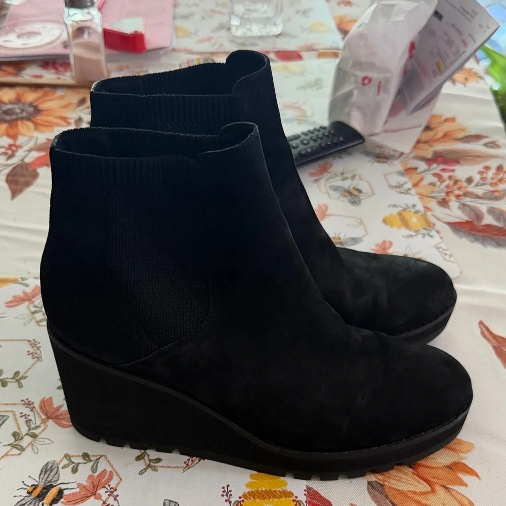 Eileen Fisher Adele Black Suede Wedge Chelsea Booties Size 8