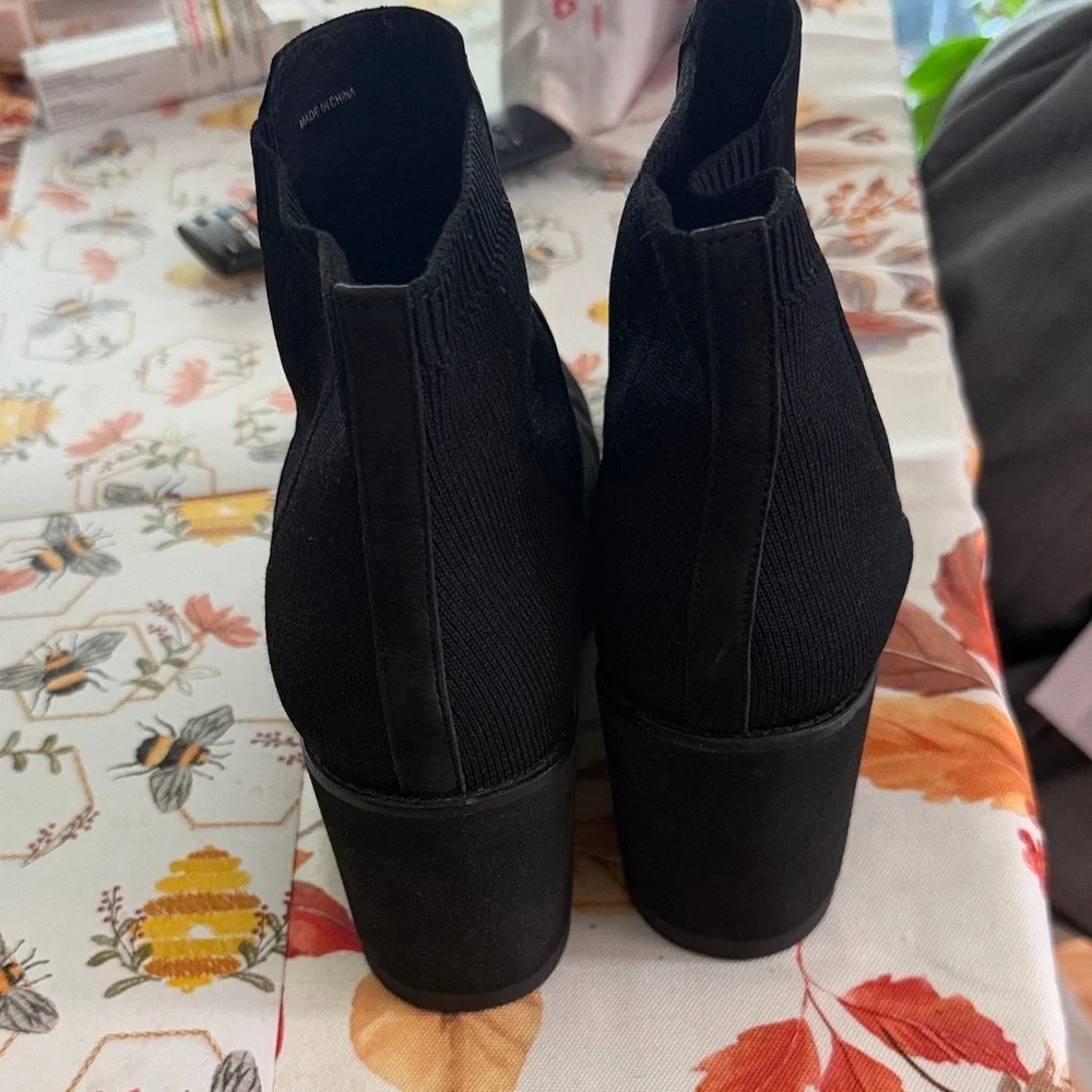 Eileen Fisher Adele Black Suede Wedge Chelsea Booties Size 8