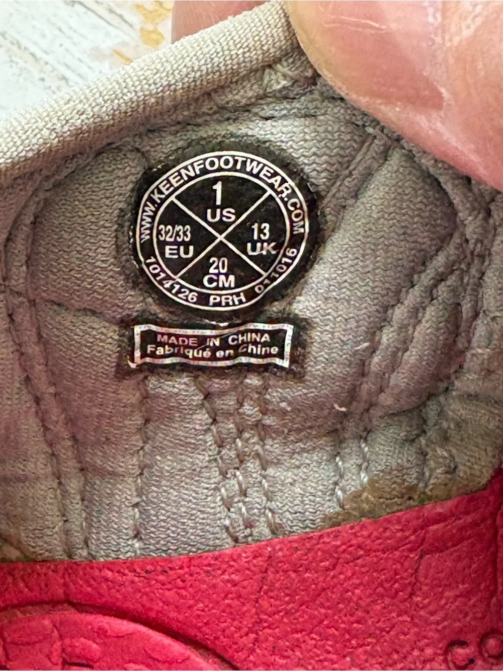 Keen youth size