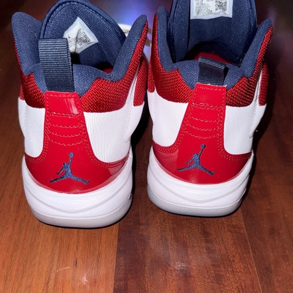 Jordan red iconic