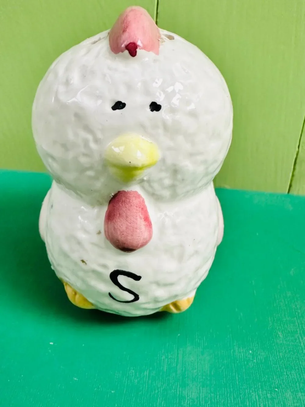 Vintage Chicken Salt and Pepper Shakers Set Ceramic Hen Rooster Kitchen Decor
