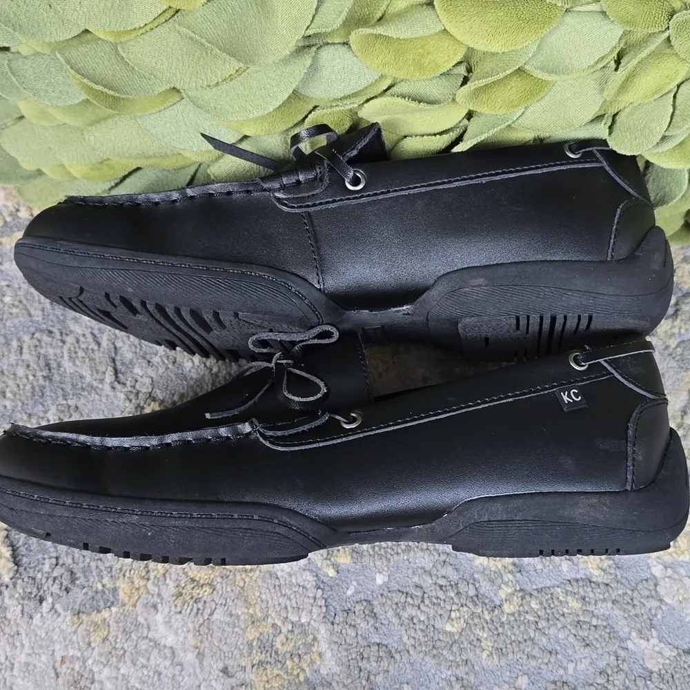 Kenneth Cole Driving Dash Black Leather Kids Shoes Size 6