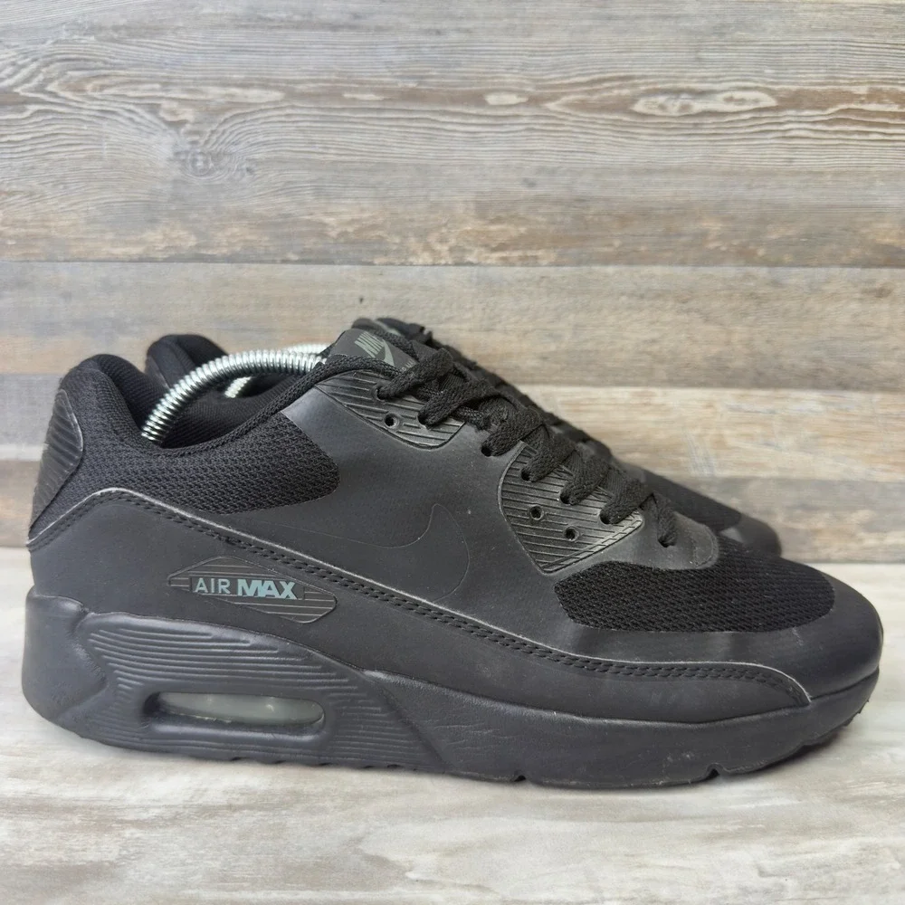 Nike Air Max 90 Ultra 2.0 Essential Triple Black Mens sz 10 Sneakers 875695-002